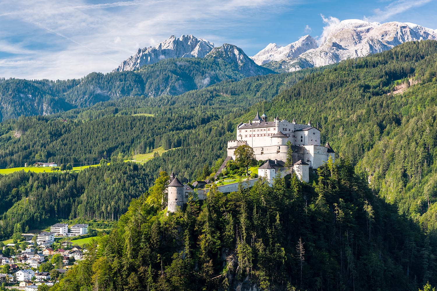 Castillo de Hohenwerfen en Austria cerca de Salzburgo